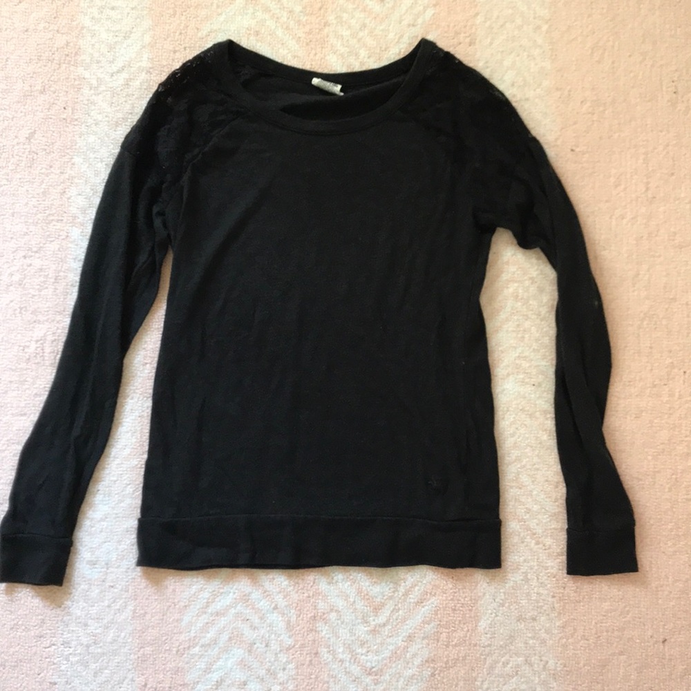 Victoria’s Secret PINK long sleeve top